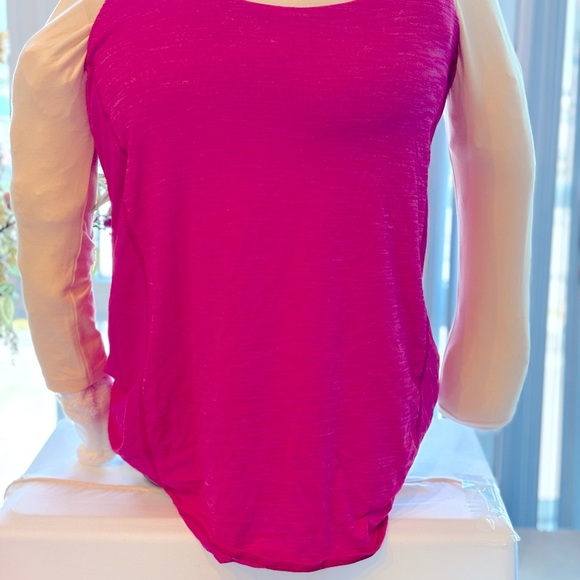Lululemon Tank top with built in bra. - Picture 5 of 5